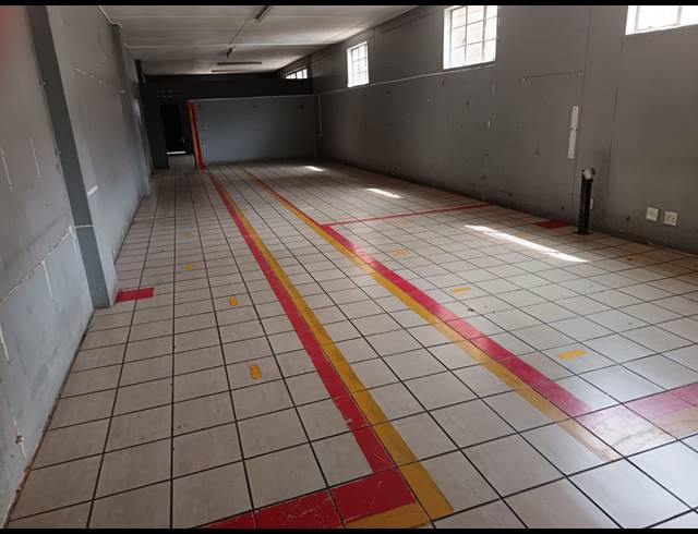 160M² WORKSHOP TO LET IN FLORIDA